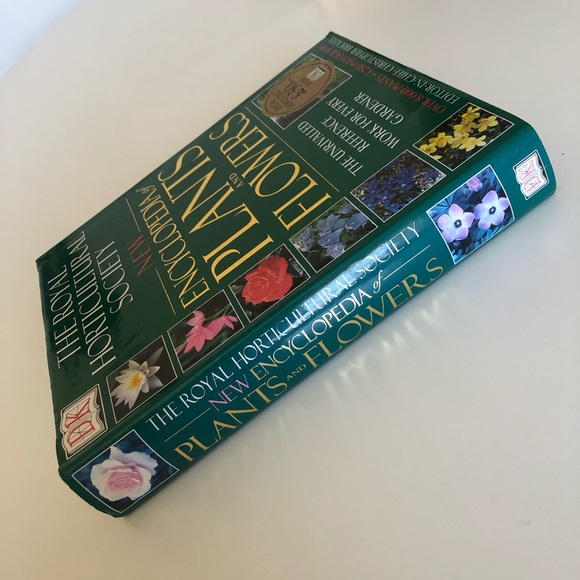 New Encyclopedia of Plants and Flowers The Royal Horticultural Society Book - Picture 13 of 13